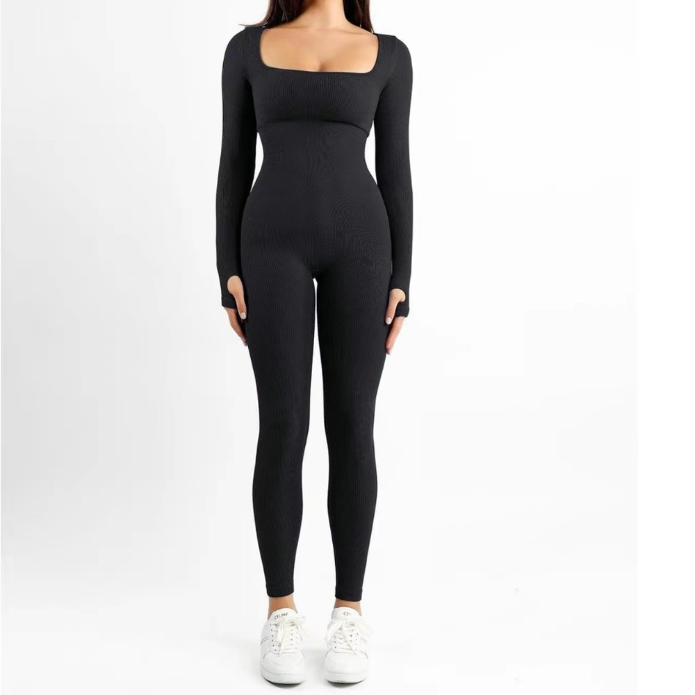 Popilush | Ribbed Long Sleeve Tummy Control Jumpsuit - Picture 2 of 9